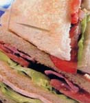 Вкусно и полезно. Аппетитный сендвич с помидором и горчицей для бизнес-ланча. Как правильно питаться на работе. Сделай перерыв на обед!